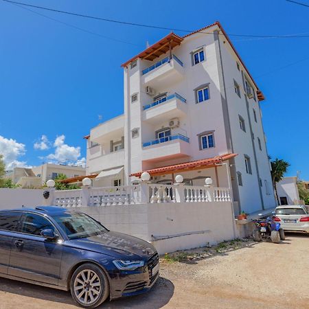 Hotel Deja Vu Ksamil Bagian luar foto