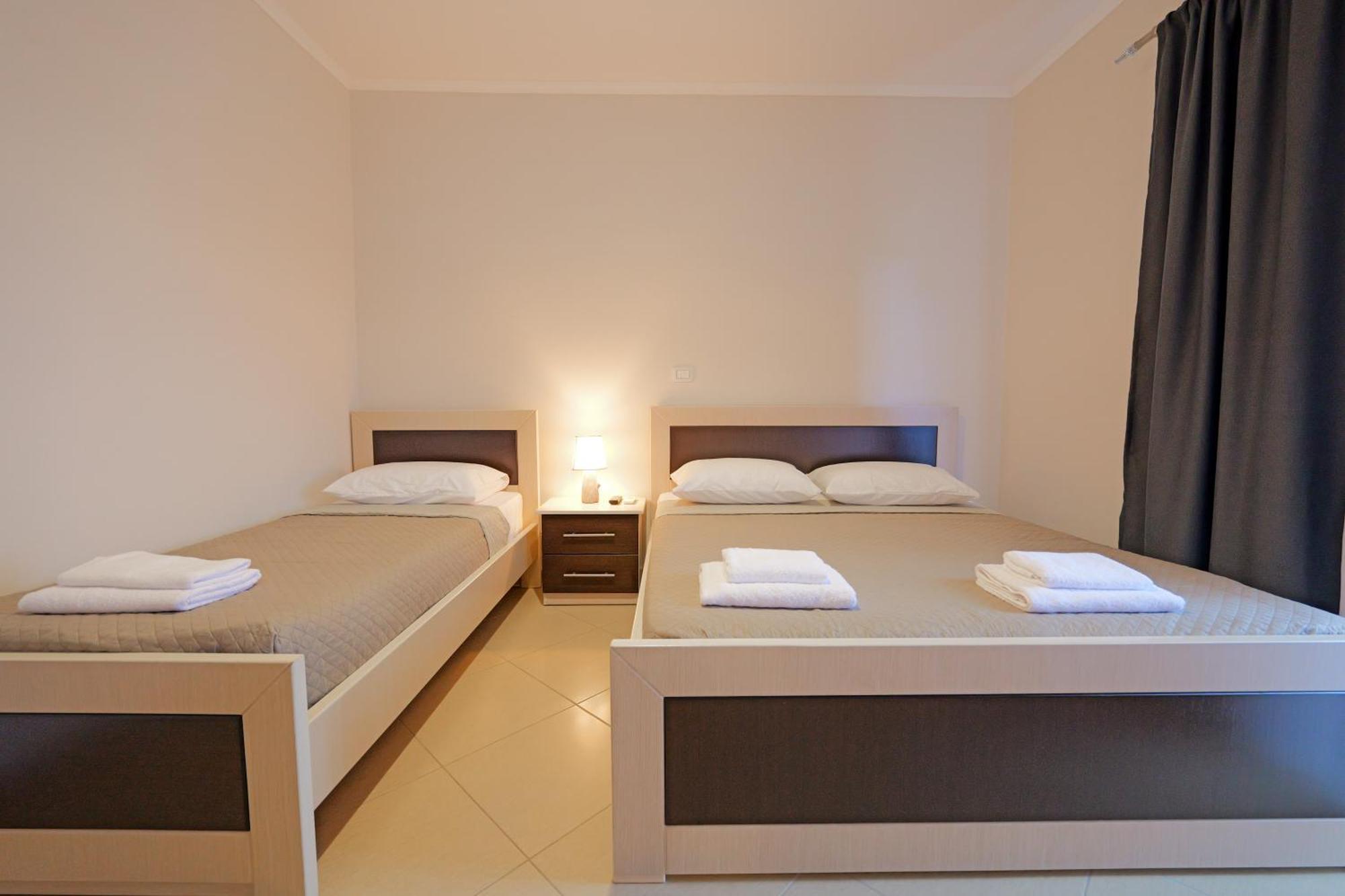 Hotel Deja Vu Ksamil Ruang foto