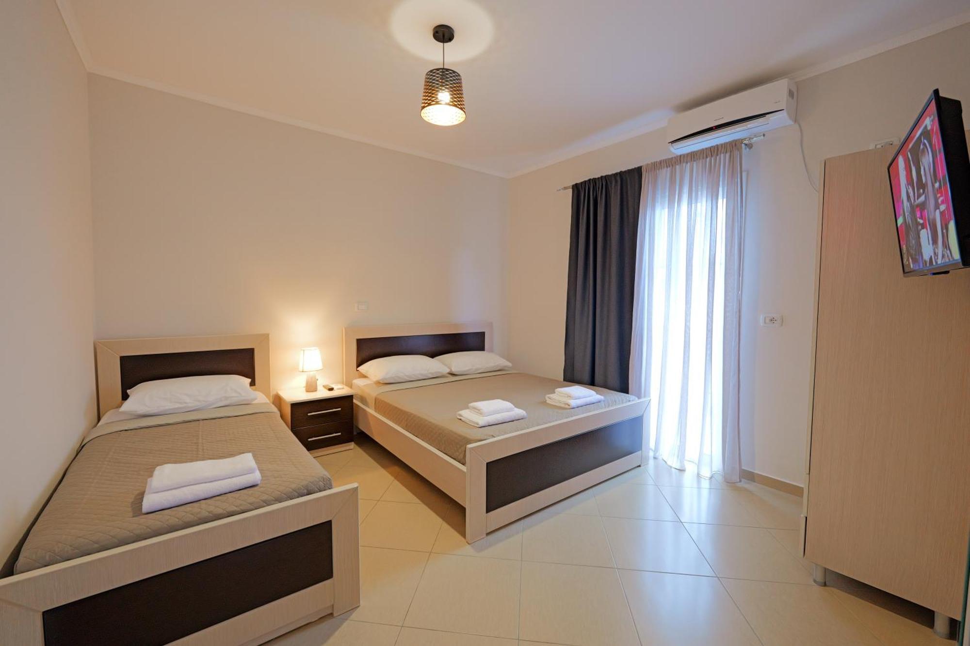 Hotel Deja Vu Ksamil Ruang foto